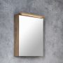 Aqualine Kawa Strip LED világítású fürdőszobai tükör 50x70x22 cm, emporio tölgy WGL35S