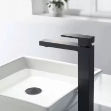   Arezzo design Cubefield egykaros magasított mosdócsaptelep, matt fekete AR-4402B