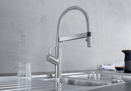 BLANCO Solenta-S szenzoros mosogató csaptelep mozgatható zuhanyfejjel, Balos, króm 523126