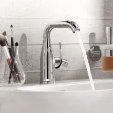   Grohe Essence króm egykaros mosdócsaptelep Click-Clack leeresztővel, M-es méret 23798001