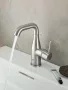 Grohe Essence egykaros mosdócsaptelep, L-es méret, elfordítható kifolyóval, rozsdamentes acél hatású 24174DC1