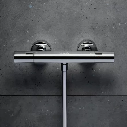 Hansgrohe Ecostat Fine termosztátos zuhanycsaptelep elegáns króm felülettel.