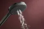 Hansgrohe Raindance Alive Select S zuhanyszett szálcsiszolt fekete/króm felülettel és 3 funkciós kézizuhannyal.