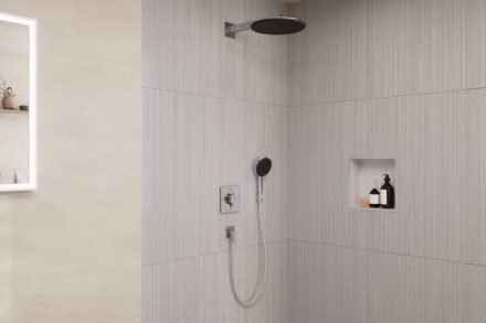 Hansgrohe Raindance Alive S 1 funkciós zuhanyrendszer szett ShowerSelect Comfort E termosztáttal, króm 24630000