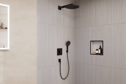 Hansgrohe Raindance Alive S 1 funkciós zuhanyrendszer szett ShowerSelect Comfort E termosztáttal, matt fekete 24630670