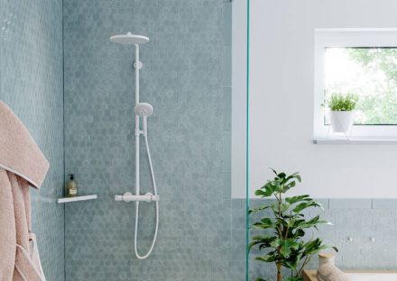 Hansgrohe Croma Select S zuhanyrendszer termosztáttal és kézizuhannyal, matt fehér 26890700