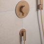 Hansgrohe FixFit Fine S fali csatlakozó visszacsapó szeleppel, szálcsiszolt bronz 28882140