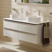   Hansgrohe Xelu Q Konzolos mosdószekrény négy fiókkal 1360/550 mosdótálakhoz, króm fogantyú/magasfényű fehér 54086000