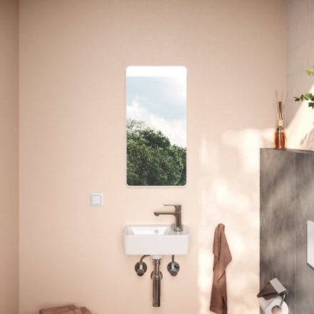 Hansgrohe Xarita Lite Q Tükör vízszintes irányú LED világítással 36x70 cm fali kapcsolóhoz, matt fehér 54955700
