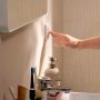 Hansgrohe Xarita Lite Q Tükör vízszintes irányú LED világítással 100x70 fali kapcsolóhoz, matt fehér 54959700