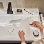 Hansgrohe Xelu Q kerámia mosdókagyló 800x480 mm 2 csapfurattal és túlfolyó nélkül, jobbos/fehér 60319450