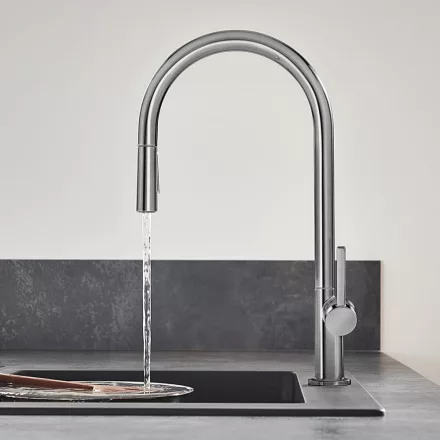 Hansgrohe Talis M54 konyhai csaptelep 210 kihúzható zuhanyfejjel, szálcsiszolt fekete/króm 72800340