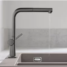 Hansgrohe Talis M54 konyhai csaptelep 270 kihúzható zuhanyfejjel szálcsiszolt fekete króm 72808340