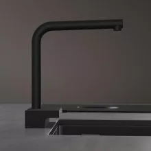   Hansgrohe Aquno Select M81 matt fekete konyhai csaptelep kihúzható kifolyóval 73830670