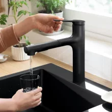   Hansgrohe Zesis M33 konyhai csaptelep 2 jet kihúzható kifolyóval, matt fekete 74801670