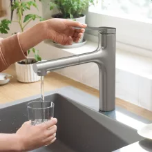   Hansgrohe Zesis M33 konyhai csaptelep 2 jet kihúzható kifolyóval, rozsdamentes acél hatású 74801800