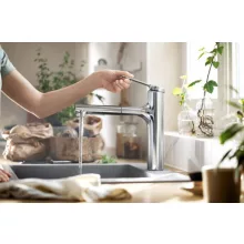   Hansgrohe Zesis M33 egykaros konyhai csaptelep kihúzható kifolyóval, króm 74823000