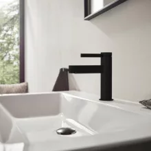   Hansgrohe Finoris egykaros mosdócsaptelep 110, push-open lefolyógarnitúrával matt fekete 76023670
