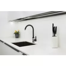 Invena Trend Inox konyhai csaptelep forgatható kifolyóval, matt fekete és rozsdamentes acél hatású kivitelben