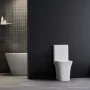 Invena Clarity kompakt csendes öblítésű monoblokk WC csésze alsó bekötésű tartállyal és duroplast Soft-Close ülőkével, fehér.