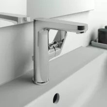   Ideal Standard Cerafine O 180 egykaros mosdó csaptelep leeresztővel, króm BC703AA