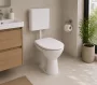 Jika Lyra Plus alsó kifolyású álló WC szett lapos öblítéssel, oldalsó bekötésű tartállyal és ülőkével
