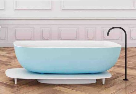 Kolpa San Milo térben álló Kerrock fürdőkád tartó lemezen 174x75 cm, szifonnal, fehér/kék 592480