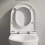 Laufen Pro X csendes öblítésű fali kerámia WC csésze LCC bevonattal és Duroplast ülőkével, fehér kivitelben.