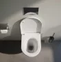 Laufen Pro X csendes öblítésű fali kerámia WC csésze LCC bevonattal és Duroplast ülőkével, fehér kivitelben.