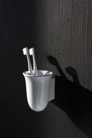 Laufen The New Classic fali fogkefetartó pohár rögzítőkkel, fehér H8738540000001