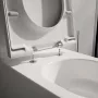 Laufen Pro X levehető Duroplast WC ülőke Soft Close mechanizmussal és króm zsanérokkal, matt fekete kivitelben.
