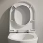 Laufen Pro X levehető Duroplast WC ülőke Soft Close mechanizmussal és króm zsanérokkal, matt fehér kivitelben.