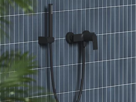 Ravak Plan PN 032.20BLM fali zuhanycsaptelep matt fekete kivitelben