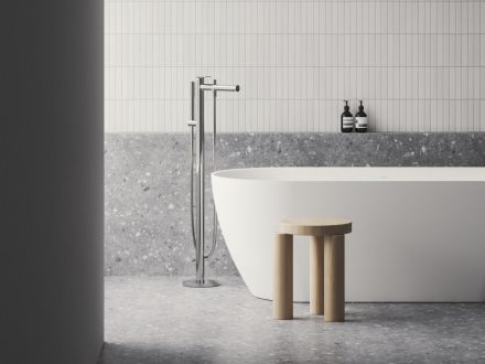 Ravak Spring SG 080.00CR.RB07A padlóra szerelhető kádcsaptelep zuhanyszettel, R-box rendszerhez, fényes króm X070537