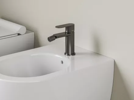 Ravak Chrome II bidécsaptelep leeresztő nélkül, szálcsiszolt grafit kivitelben.