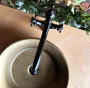 Rea Betty Pultra ültethető kerámia mosdótál 43,5 cm csaptelep nélkül, csiszolt antik réz REA-U1057