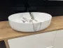 Rea Queen Carrara pultra tehető kerámia mosdótál 55x41,5 cm, fehér kőminta REA-U1232