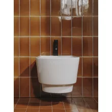   Roca Tura fali bidé nyitott csaplyukkal, Supraglaze® bevonattal, fehér A357695S00