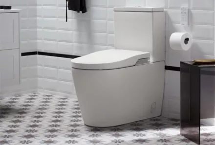 Roca Inspira In-Wash Round Rimless monoblokkos Smart WC csésze 39x68 bidéfunkciós ülőkével A80306L001