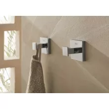   Roca Hotels szögletes fém akasztó rögzítővel, króm A817601C00