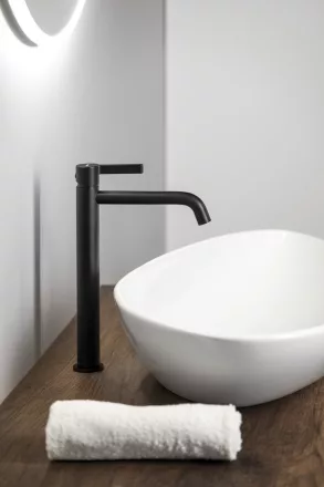 Sapho Iconic magasított álló mosdócsaptelep leeresztő nélkül, matt fekete AF006B