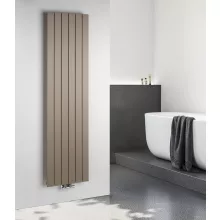 Sapho Colonna fürdőszobai acél radiátor 450x1800 mm bézs színben, modern I-formájú designnal.