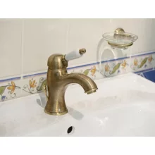   Sapho Kirké mosdó csaptelep automata leeresztővel, fehér kerámia karral, bronz KI02BB