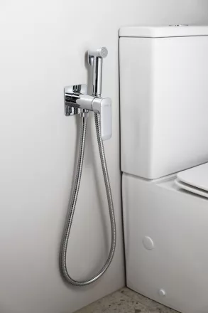 Sapho Spy falba süllyesztett bidé csaptelep bidézuhannyal, króm PY13