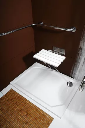 Bemeta Help lehajtható zuhany ülőke támasztékkal 440x460x450 mm, polírozott inox (301102181) XH001